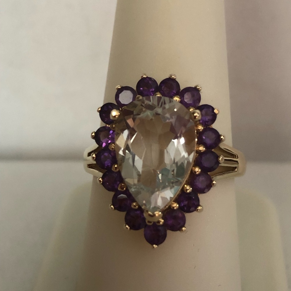 White Topaz (Pear Cut) surrounded by African Amethyst in 18k Yellow Gold Ring